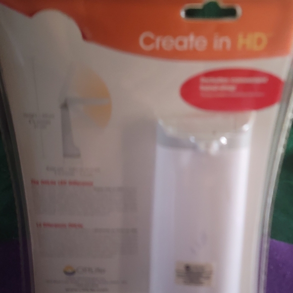 OTTLITE LED Handheld Task Light - Picture 2 of 3